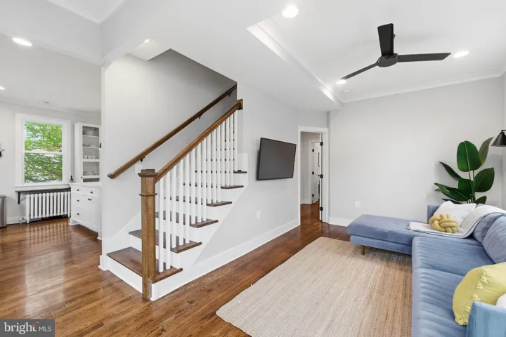 2211 R Street Se, Washington, DC 20020