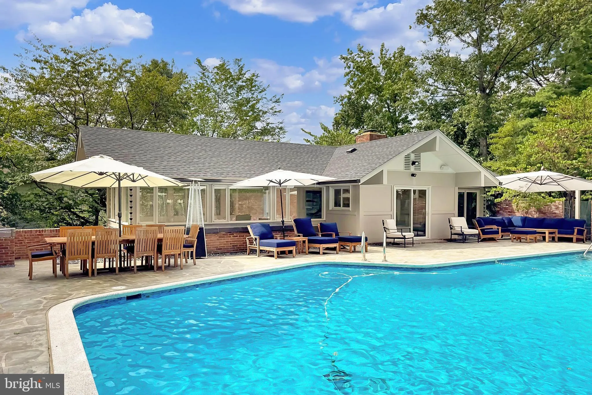 1753 ARMY NAVY DRIVE, Arlington, VA 22202