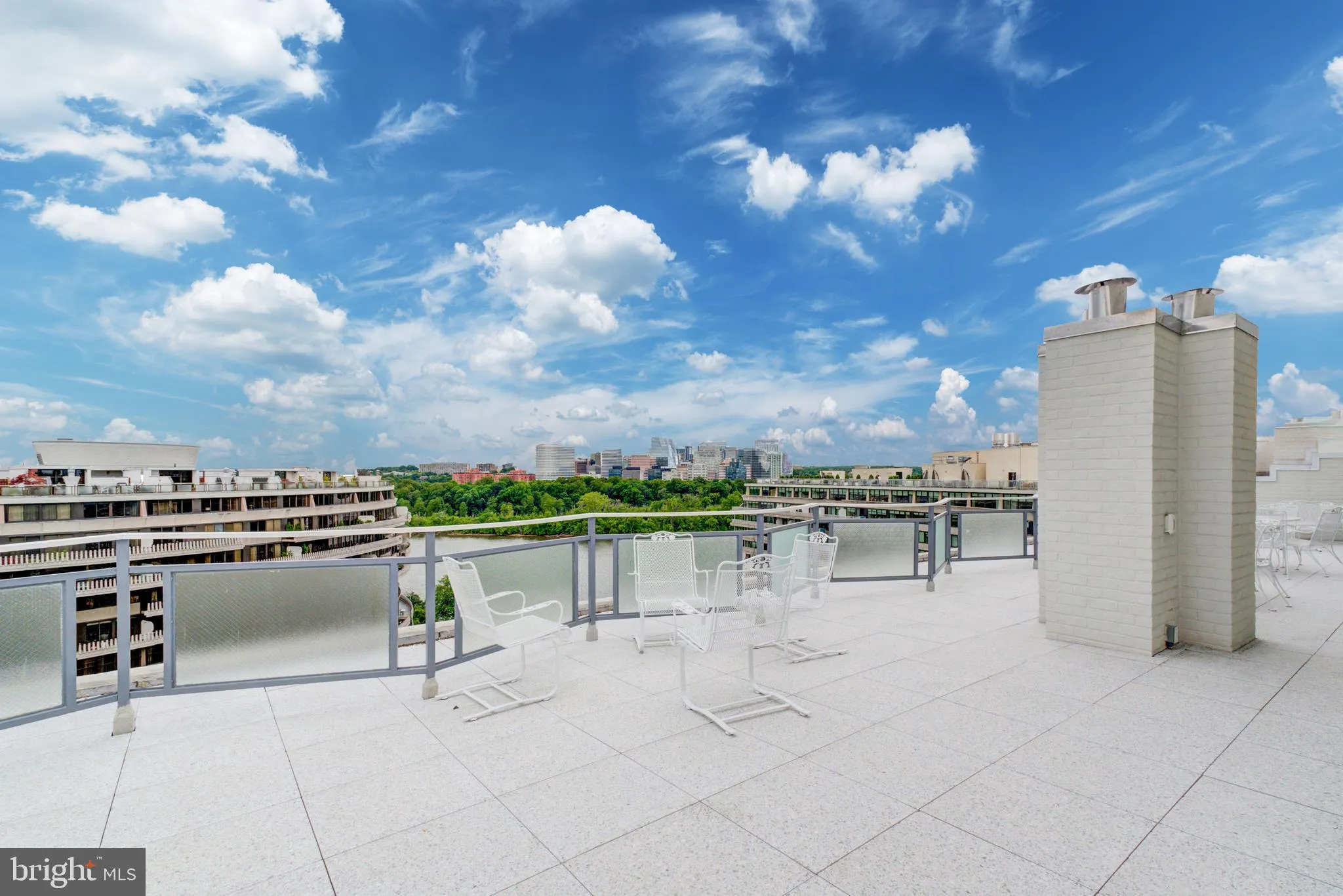 2510 VIRGINIA, Washington, DC 20037