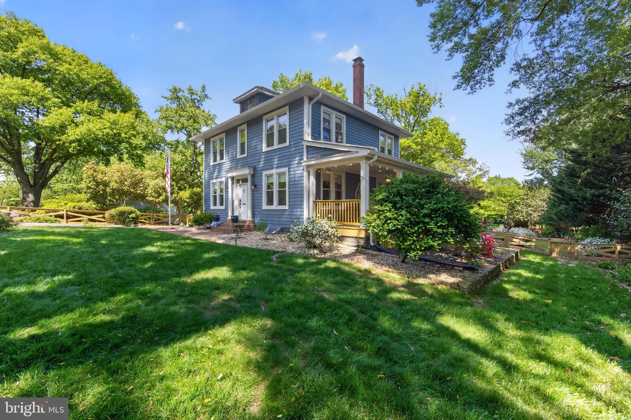 805 QUAKER LANE, Alexandria, VA 22302