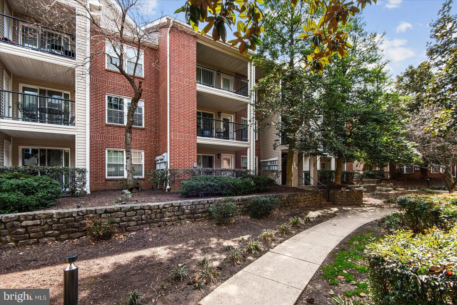 3308 WYNDHAM CIRCLE, Alexandria, VA 22302