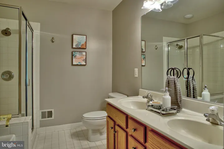 4633 Battenburg Lane, Fairfax, VA 22030