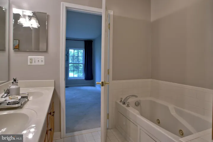 4633 Battenburg Lane, Fairfax, VA 22030