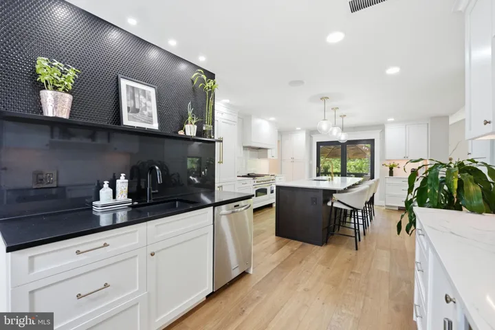 969 Spencer Road, Mclean, VA 22102