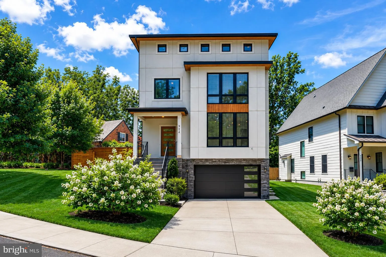 924 28TH STREET, Arlington, VA 22202