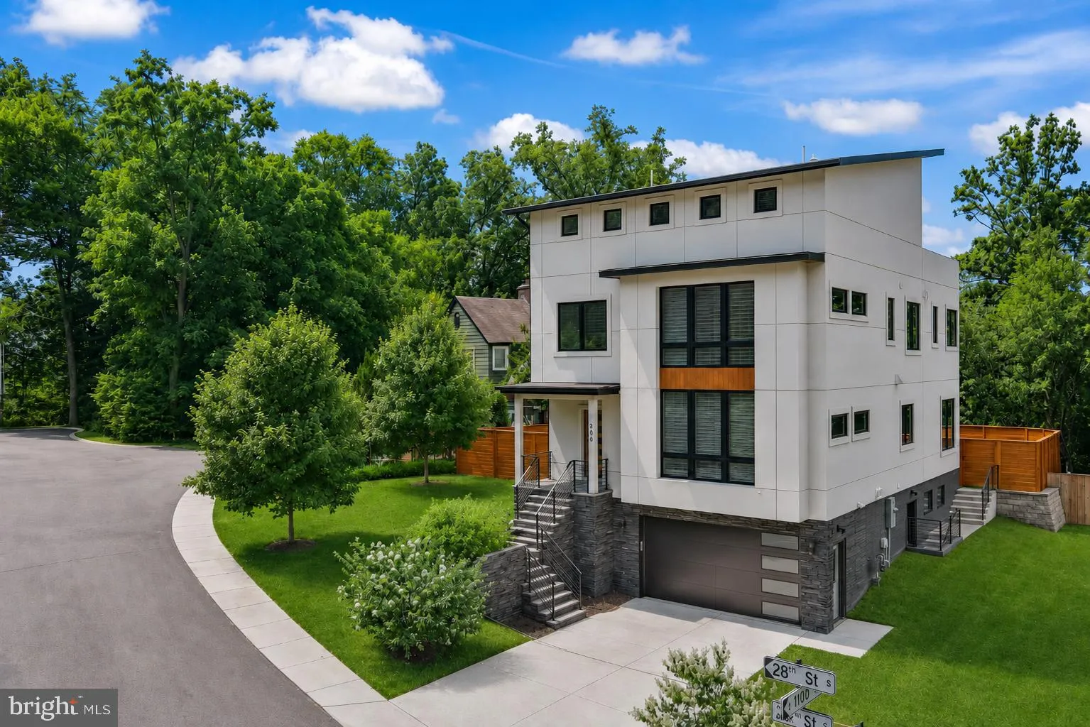 924 28TH STREET, Arlington, VA 22202