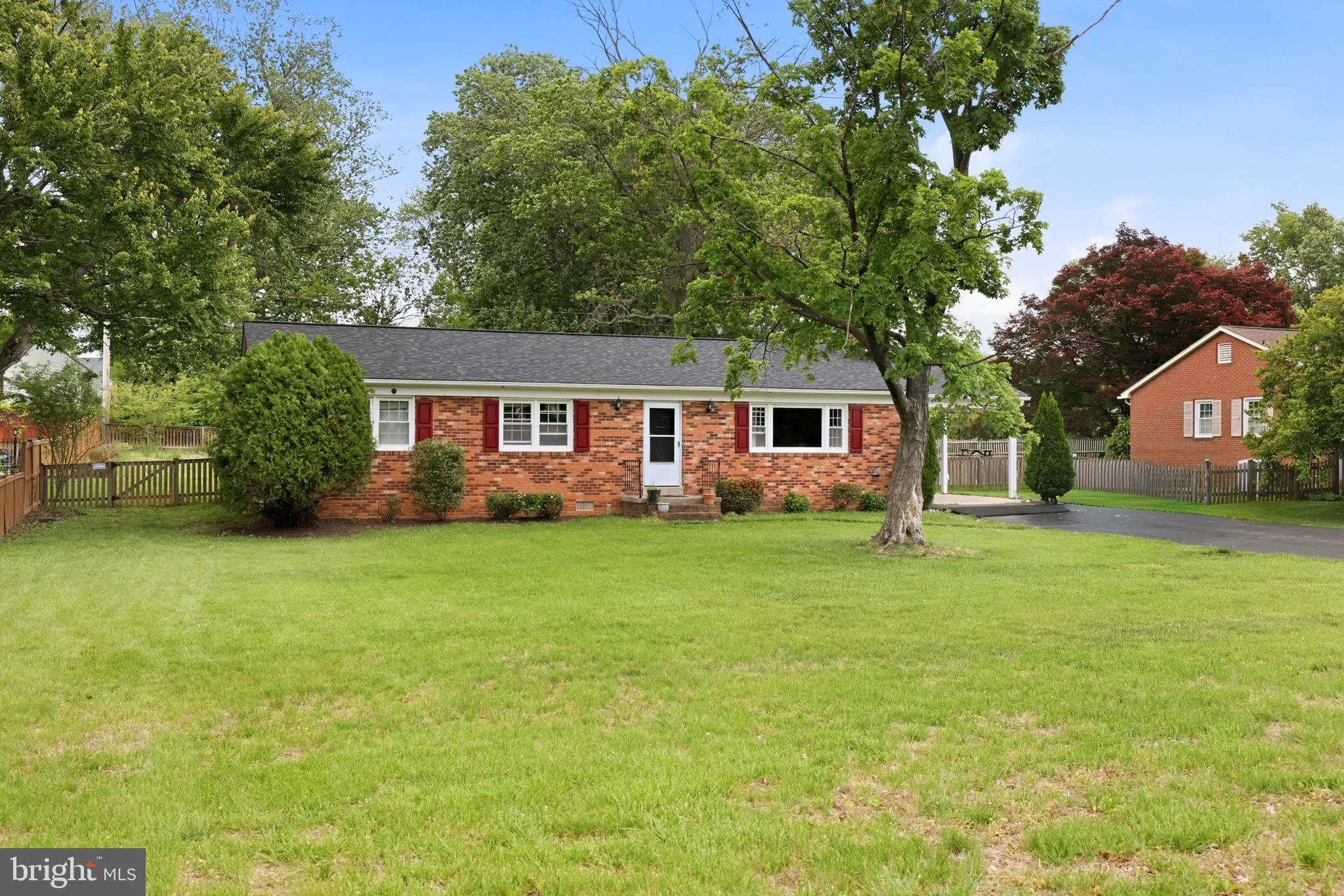 8911 PEABODY STREET, Manassas, VA 20110