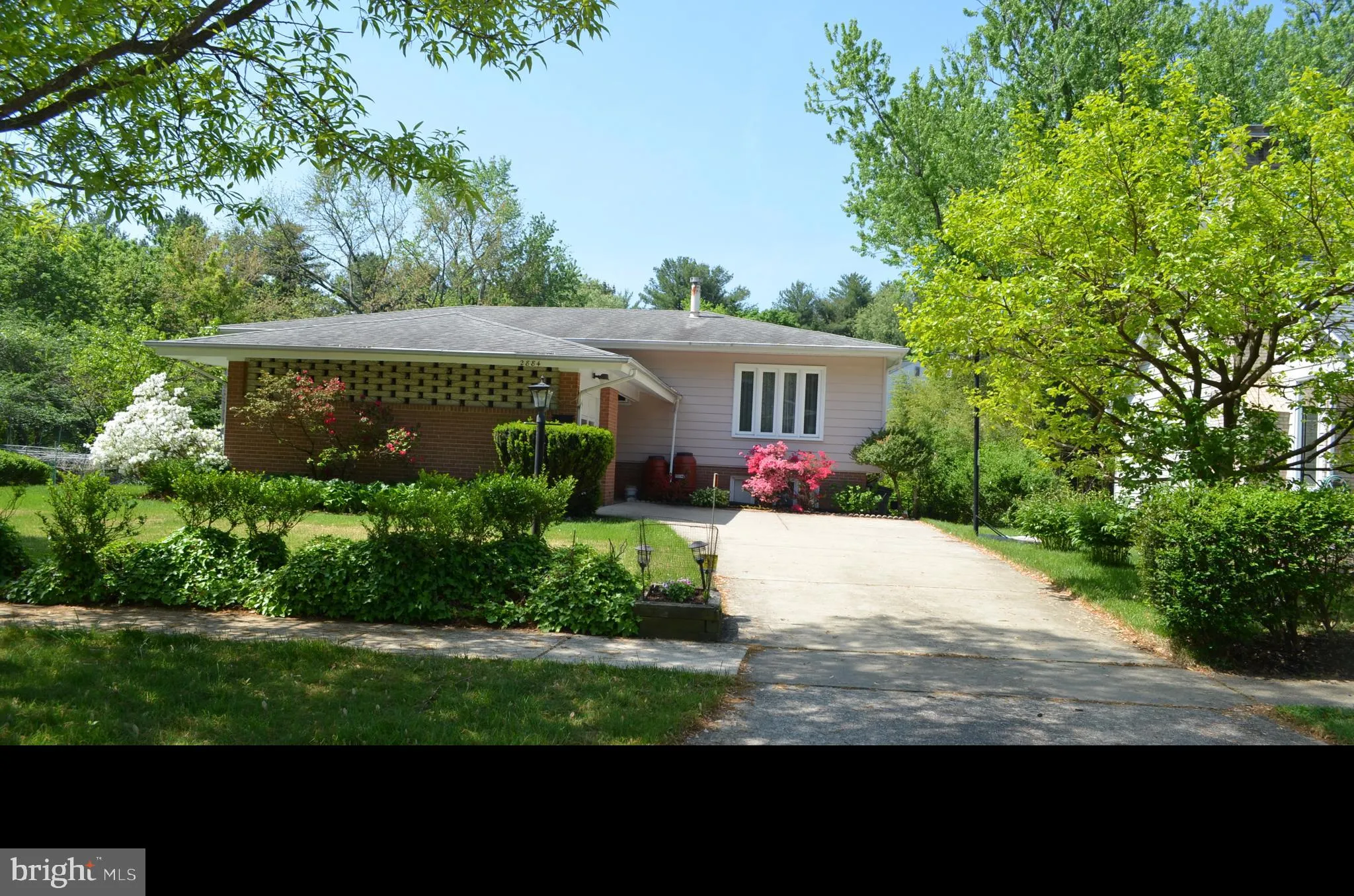 2884 GLENORA LANE, Rockville, MD 20850