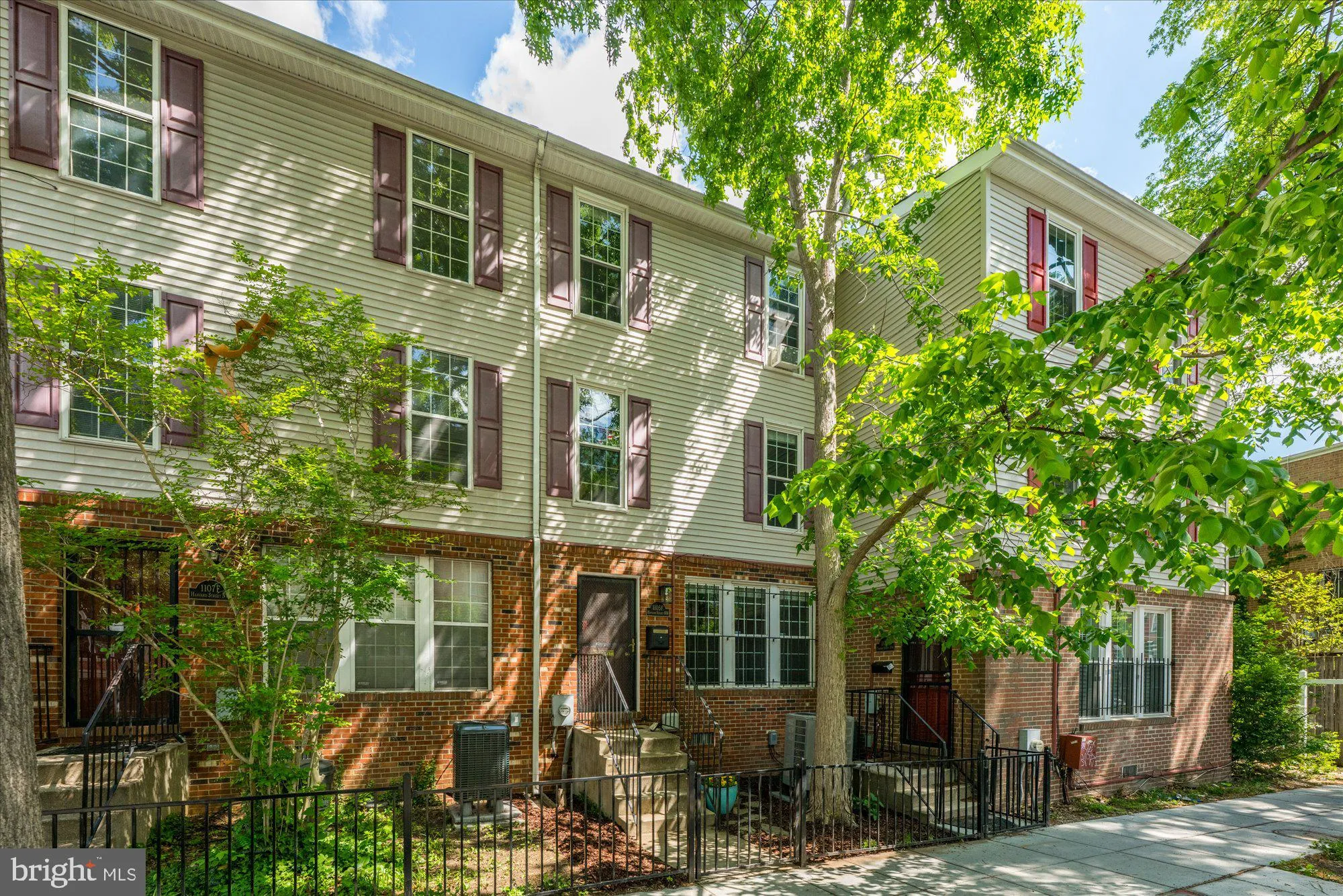 1105 HARVARD STREET, Washington, DC 20009