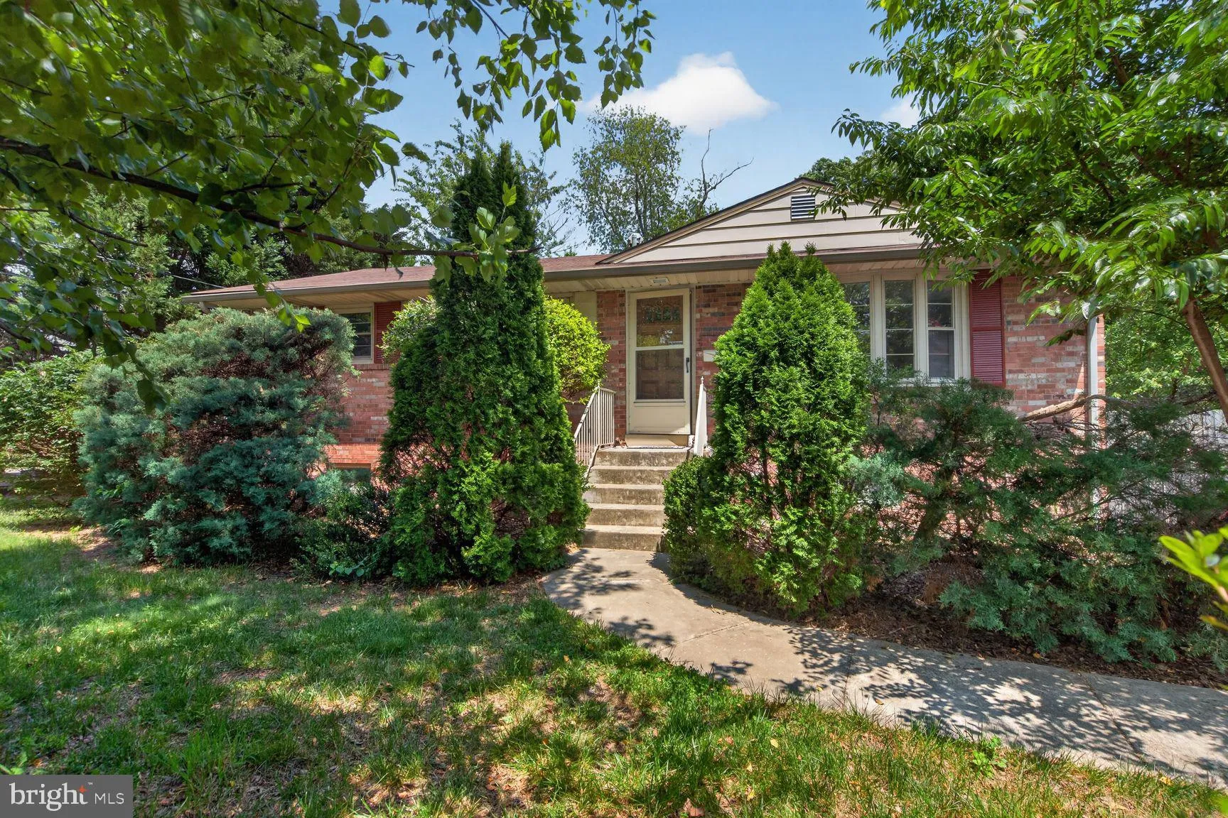 812 GRANT STREET, Herndon, VA 20170