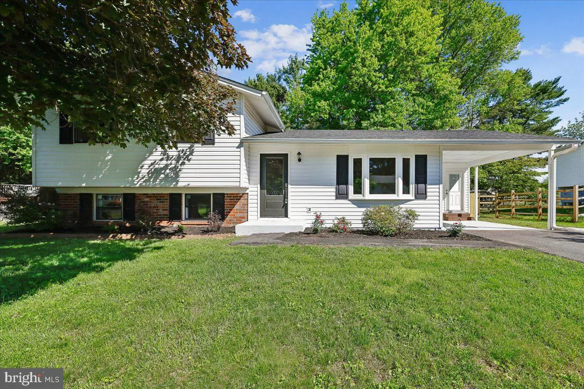 24321 LOG HOUSE ROAD, Gaithersburg, MD 20882
