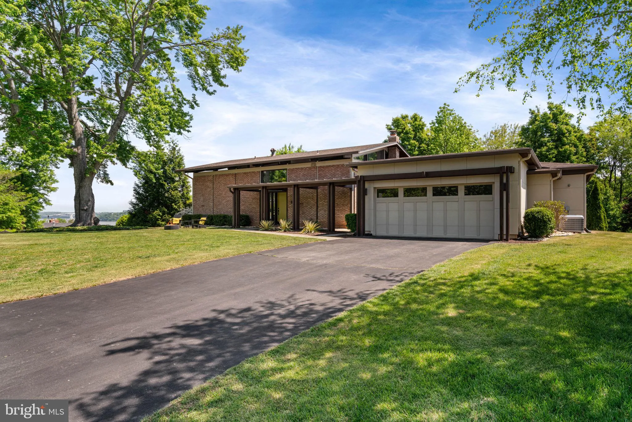 1102 GATEWOOD DRIVE, Alexandria, VA 22307