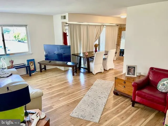 5200 CROSSFIELD COURT, Rockville, MD 20852