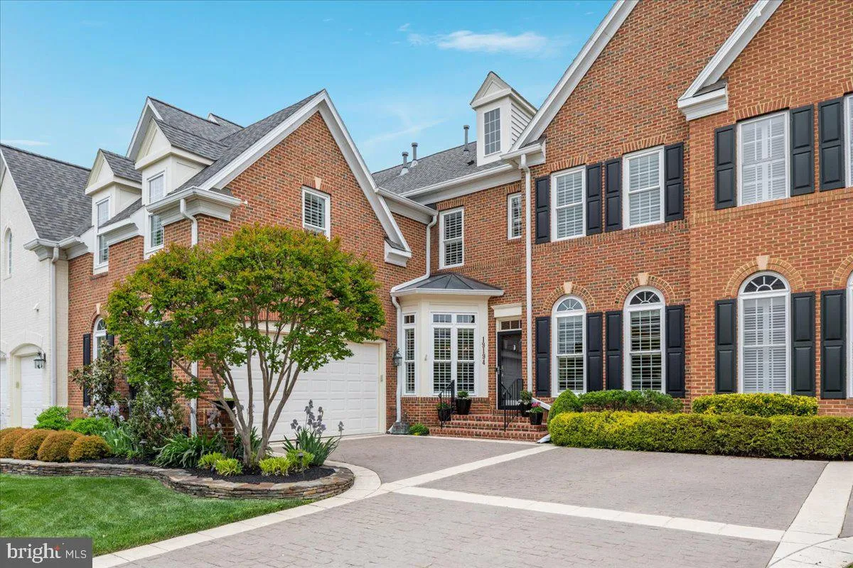 19194 GREYSTONE SQUARE, Leesburg, VA 20176