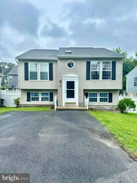 810 205TH STREET, Pasadena, MD 21122