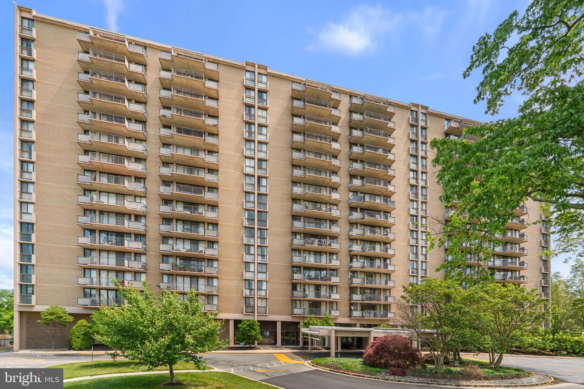 6100 WESTCHESTER PARK DRIVE, College Park, MD 20740