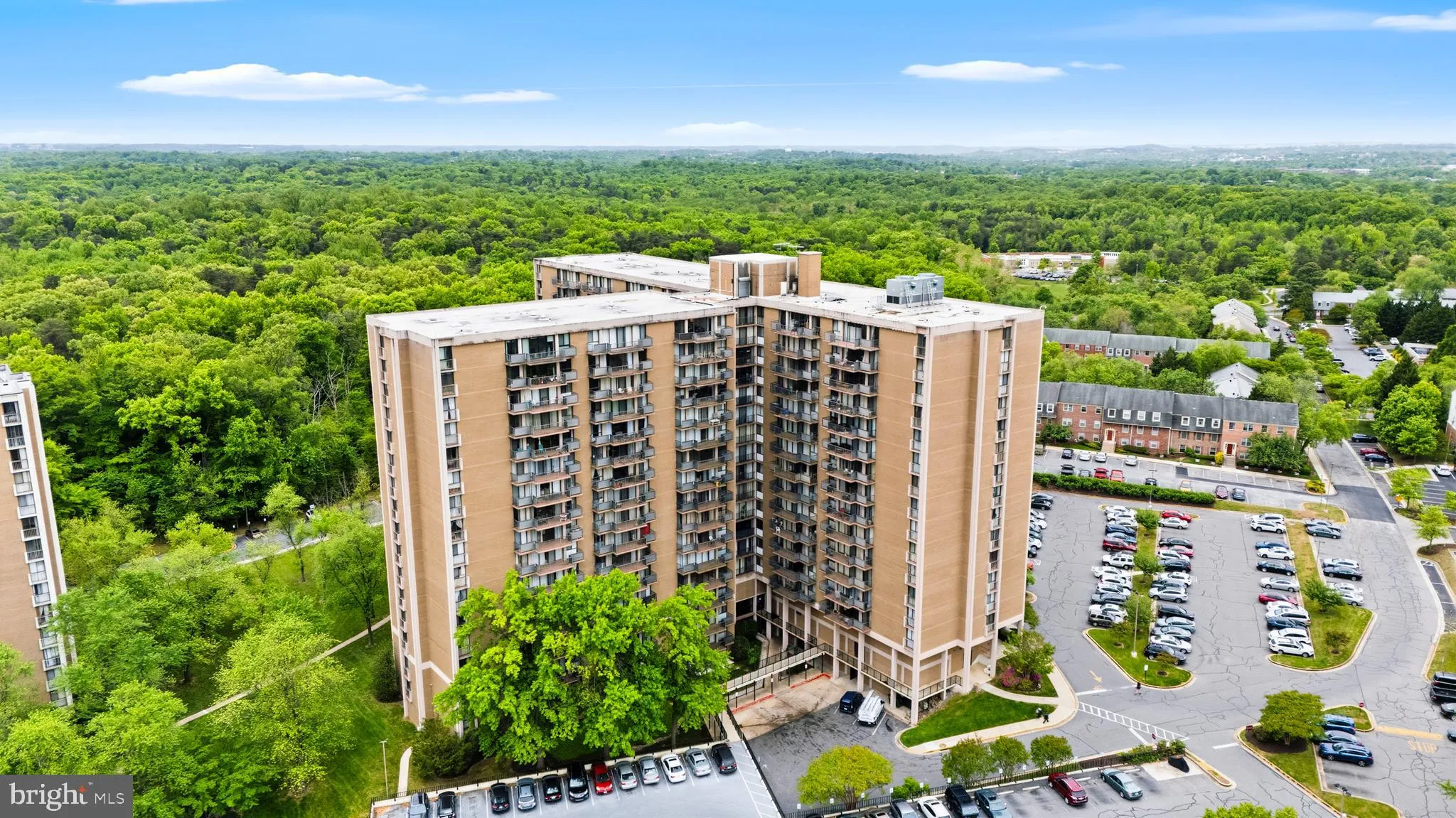 6100 WESTCHESTER PARK DRIVE, College Park, MD 20740