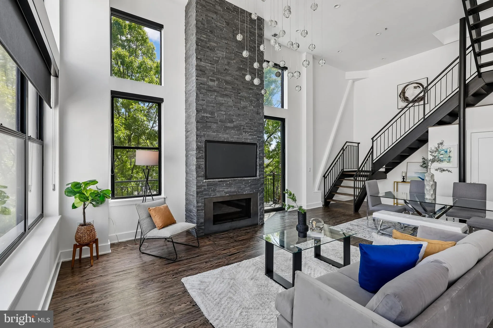1111 W STREET, Washington, DC 20009