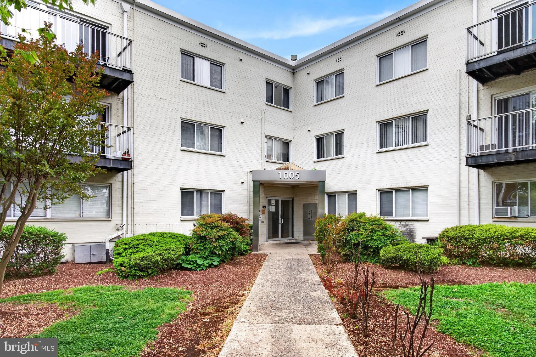 1005 CHILLUM RD, Hyattsville, MD 20782