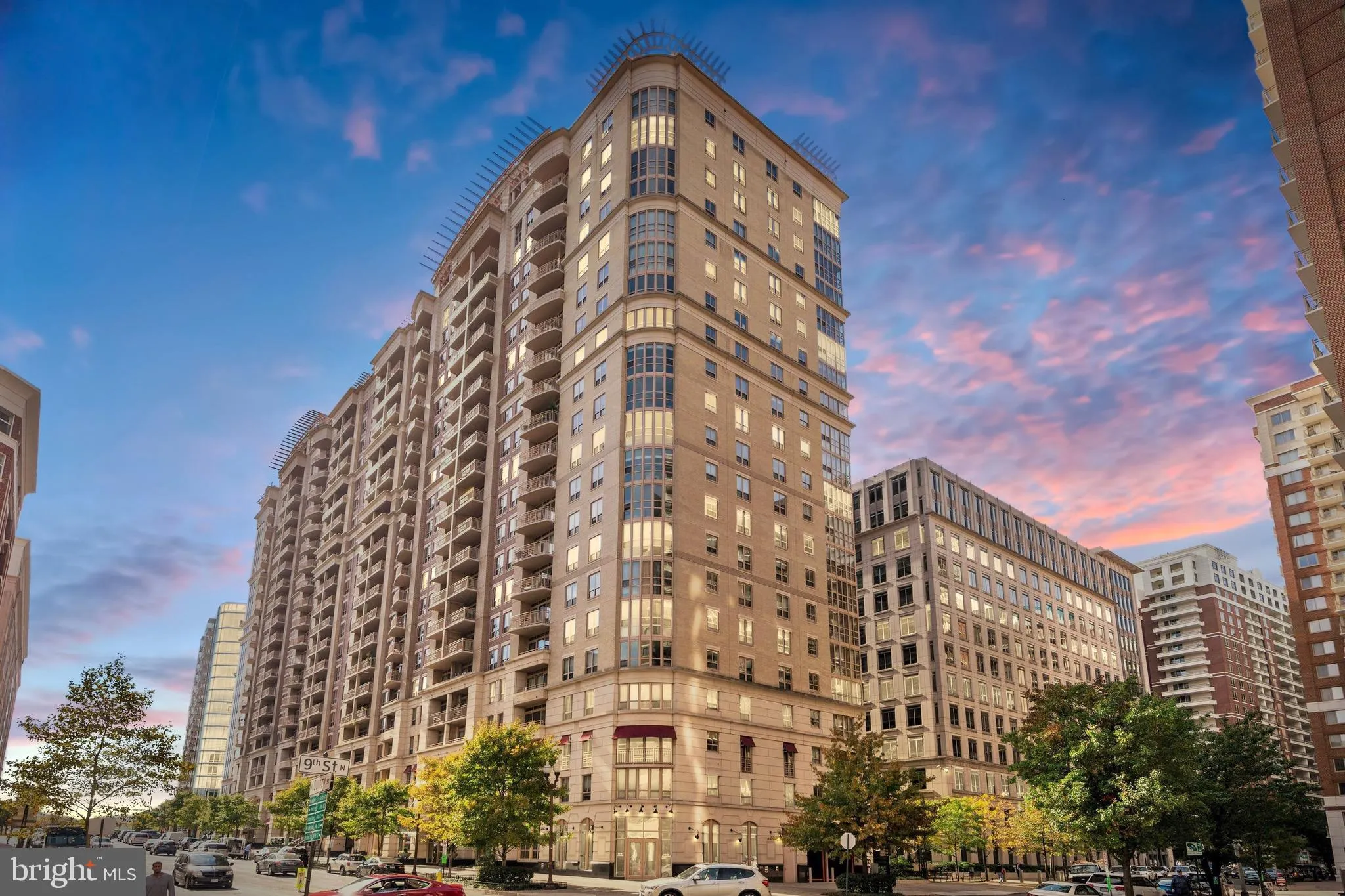 888 QUINCY STREET, Arlington, VA 22203
