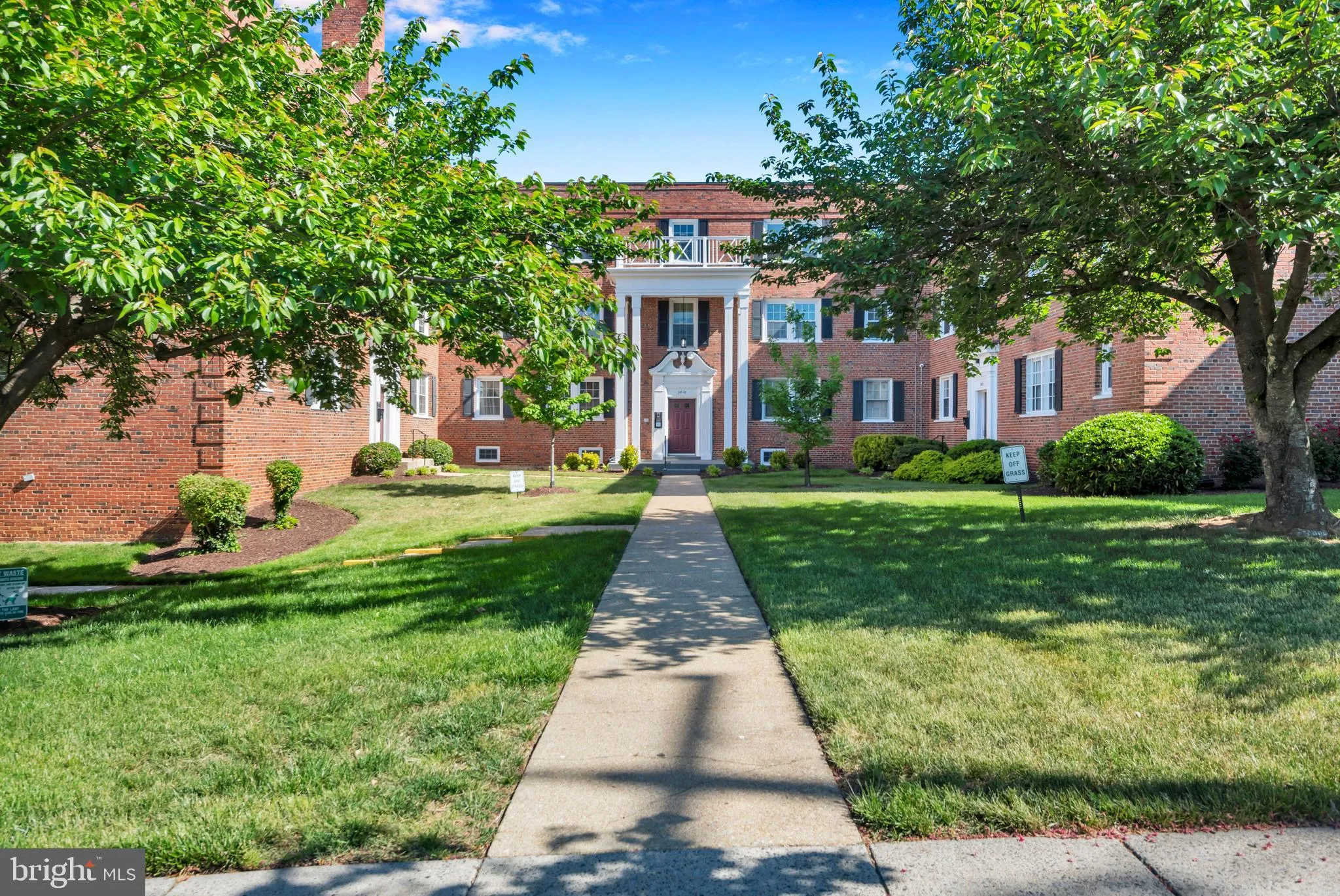 3810 W STREET, Washington, DC 20020