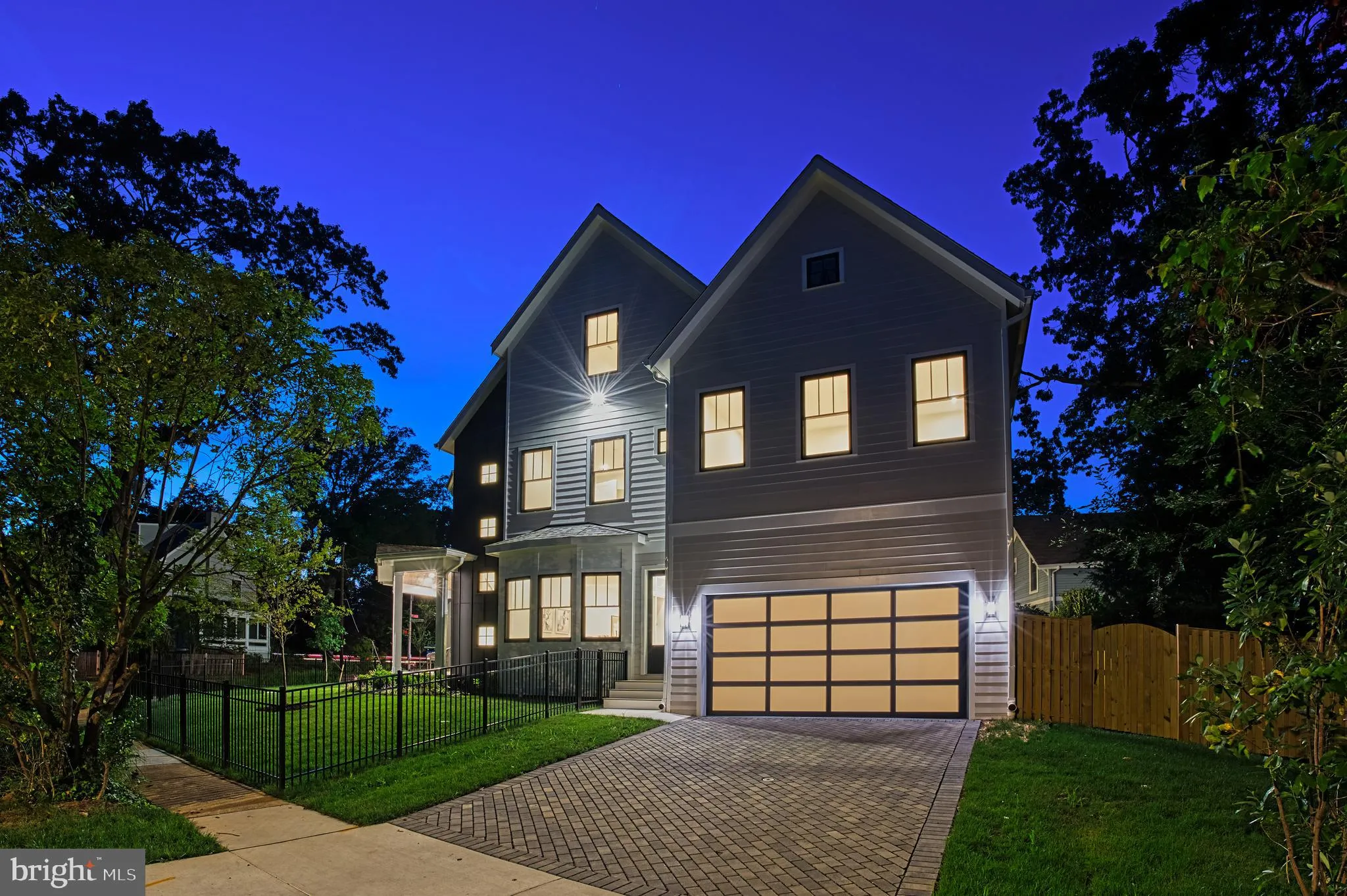 3233 4TH STREET, Arlington, VA 22201