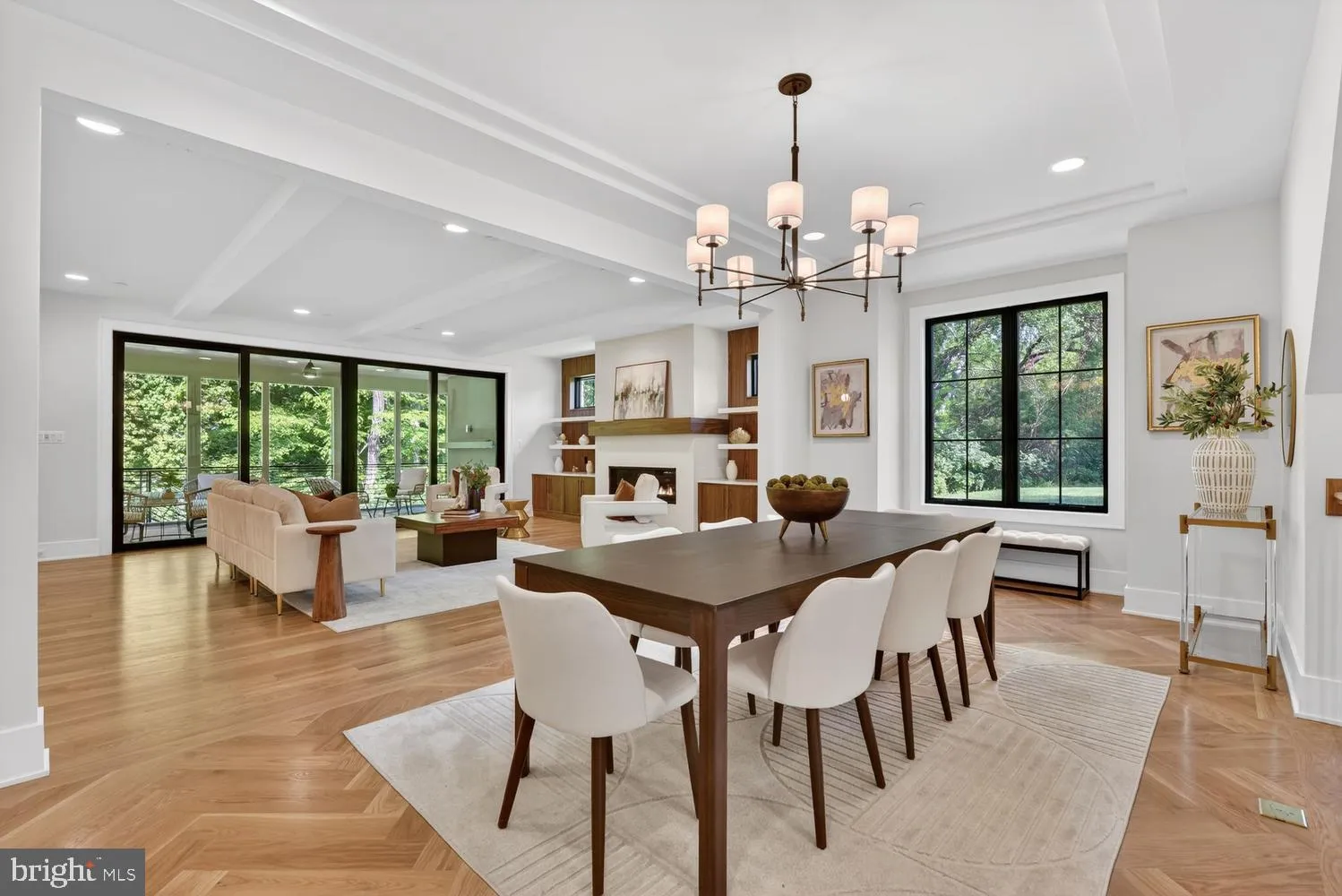 7601 MARYKNOLL AVENUE, Bethesda, MD 20817