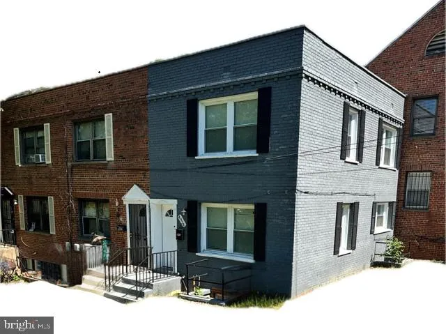 4934 JUST STREET, Washington, DC 20019
