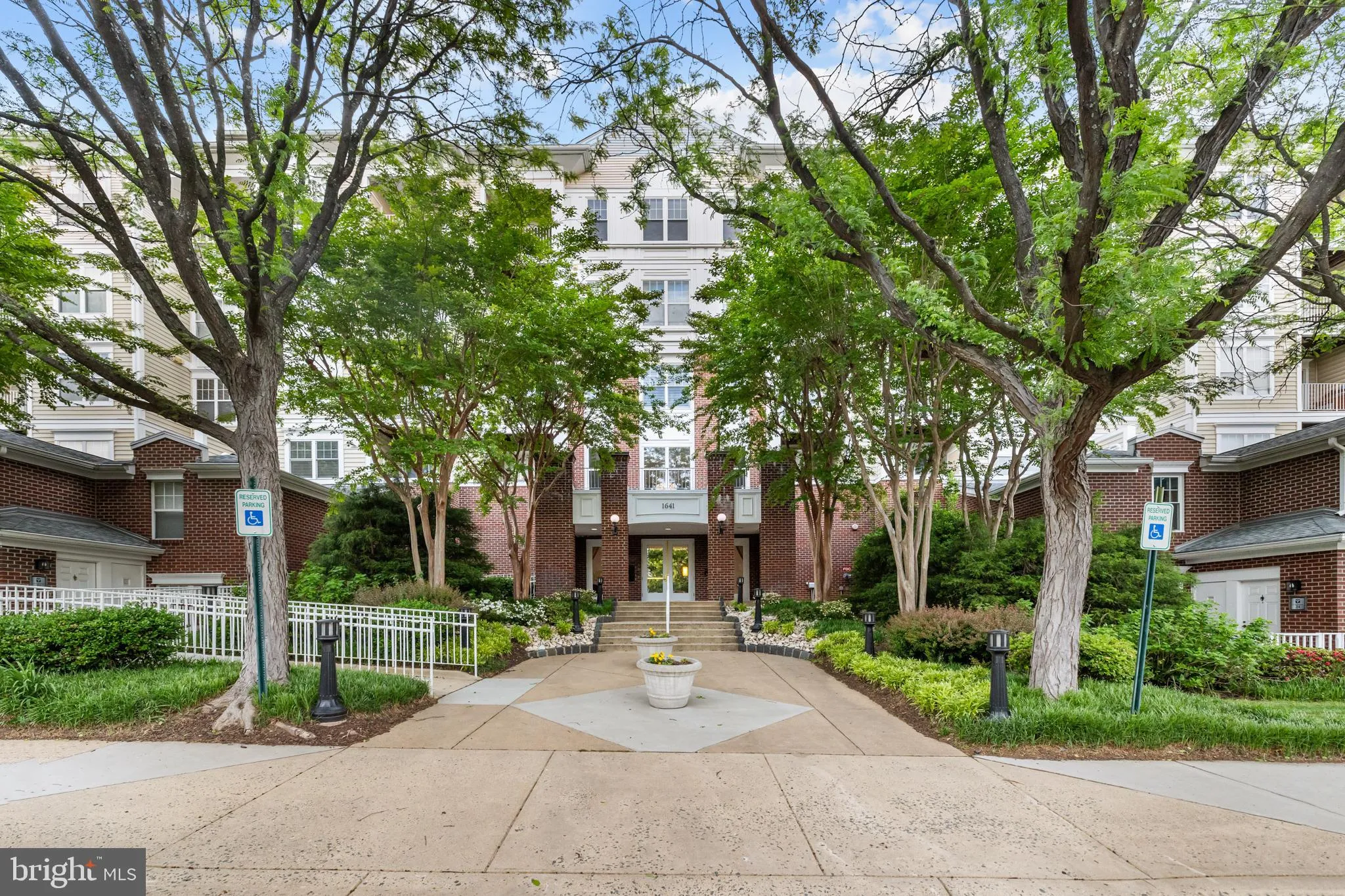 1641 INTERNATIONAL DRIVE, Mclean, VA 22102