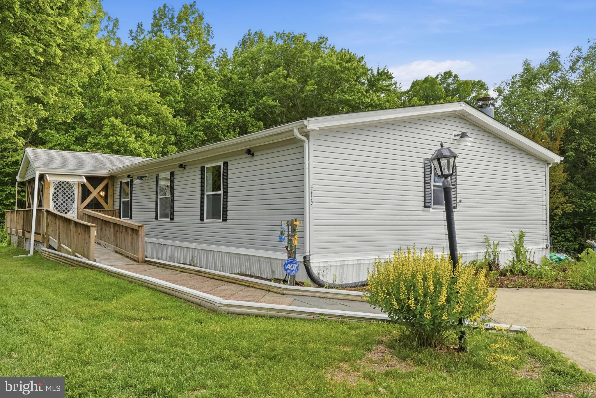 415 DUTCH DRIVE, Lothian, MD 20711