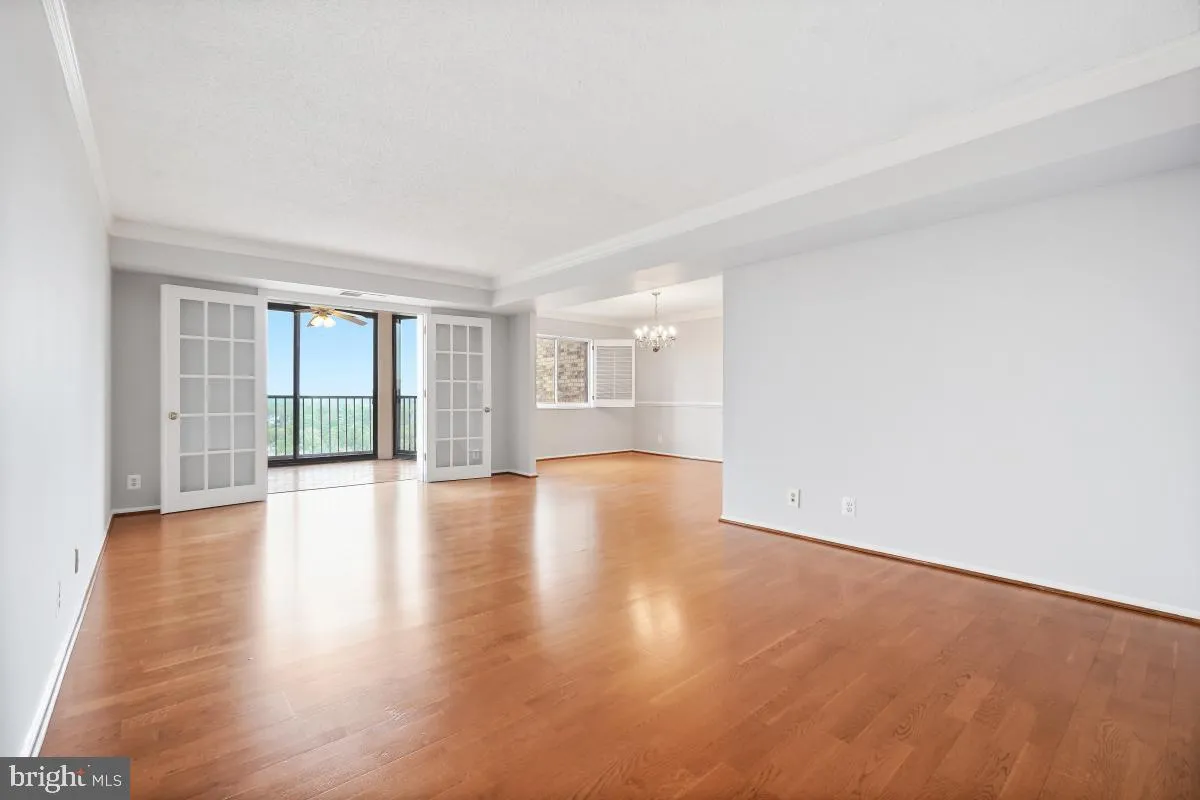 5902 MOUNT EAGLE DRIVE, Alexandria, VA 22303
