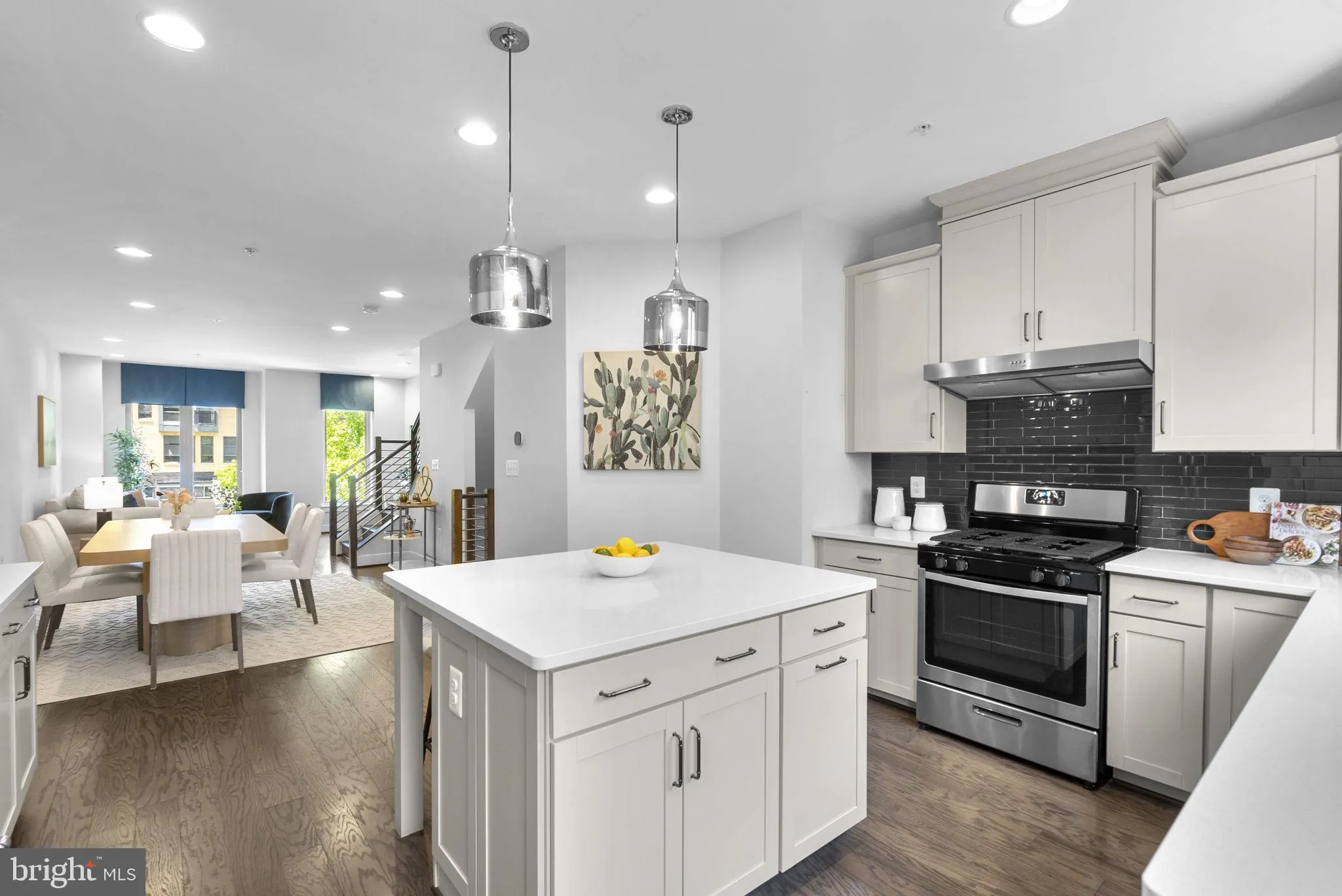 820 THOMPSON CRESCENT, Rockville, MD 20852
