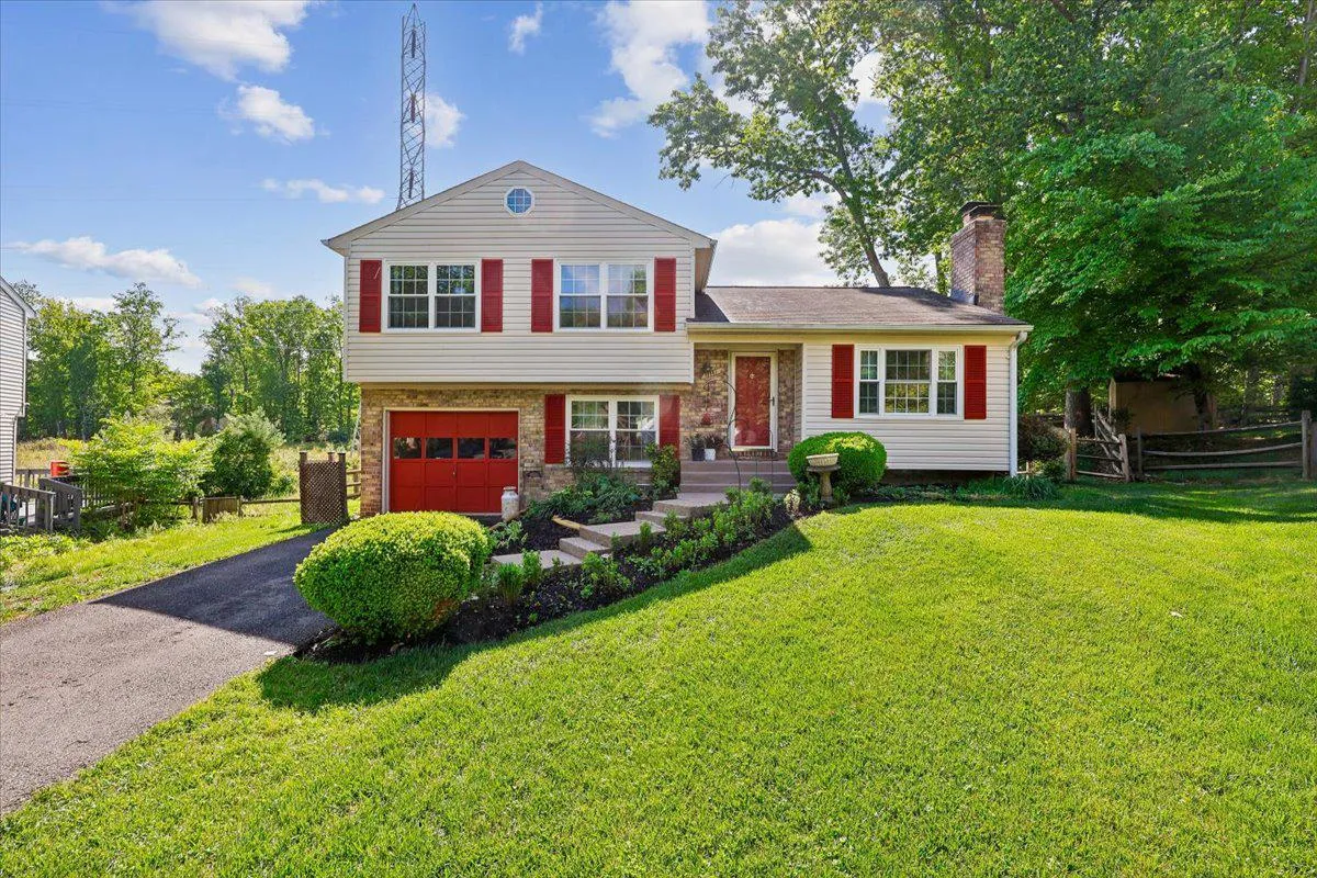 11781 COTTON MILL DRIVE, Woodbridge, VA 22192