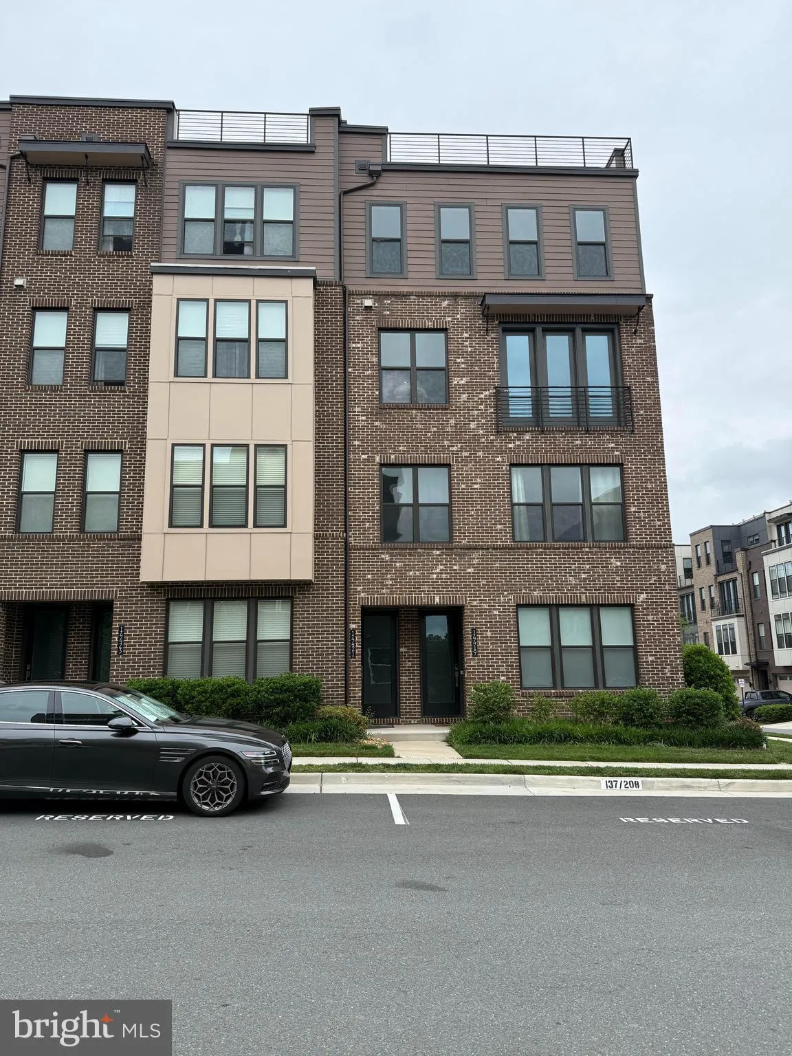 14421 BECKETT GLEN CIRCLE, Chantilly, VA 20151