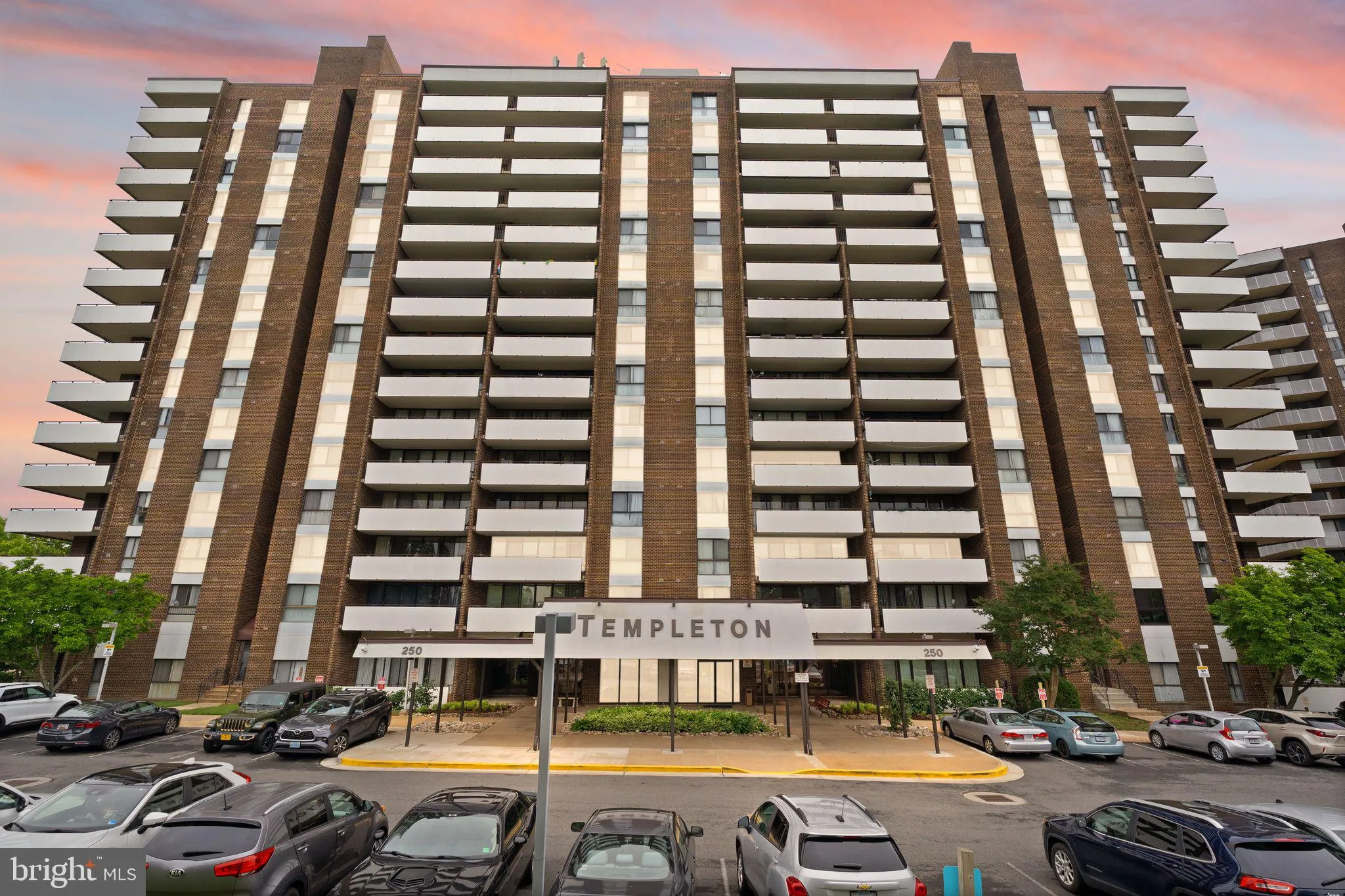 250 REYNOLDS STREET, Alexandria, VA 22304