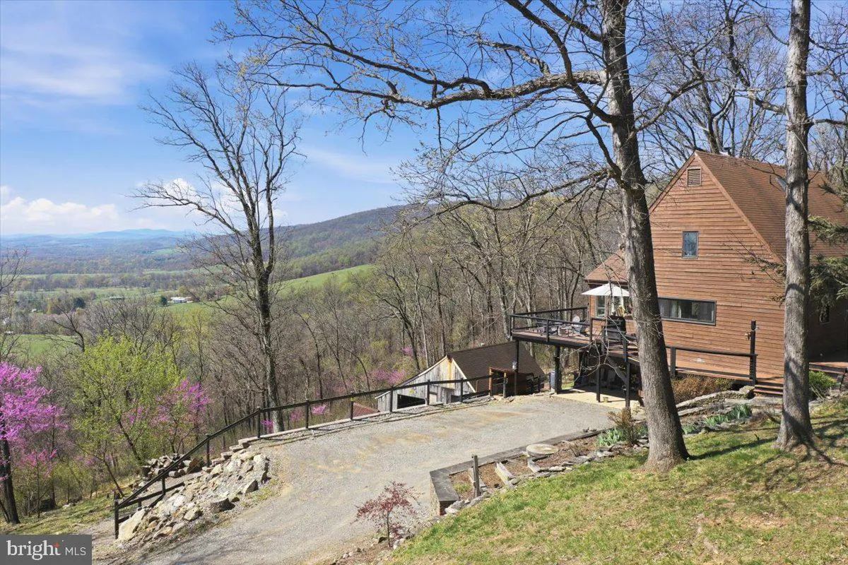 19897 FOREST HILL LANE, Bluemont, VA 20135