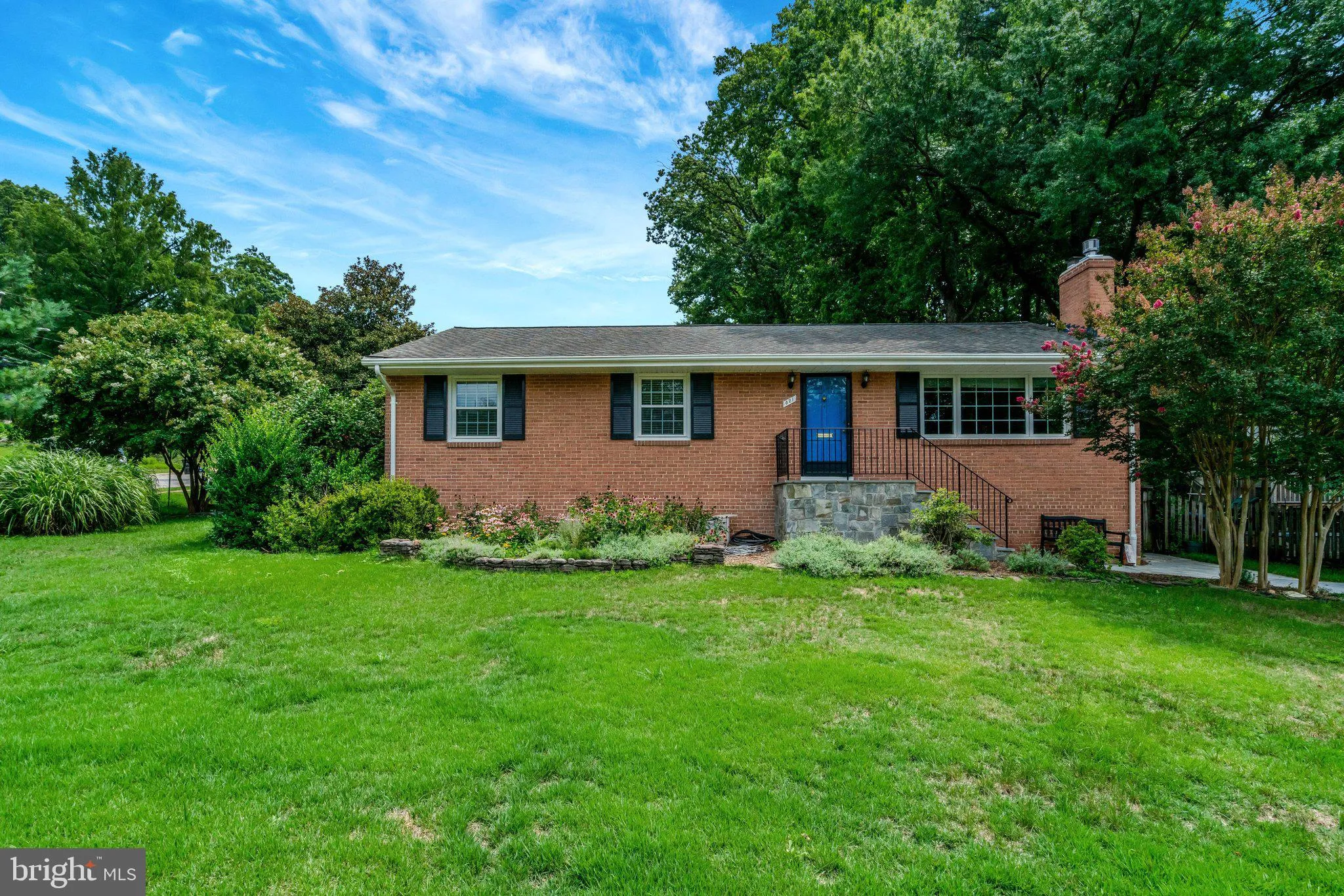 821 LATHAM STREET, Alexandria, VA 22304