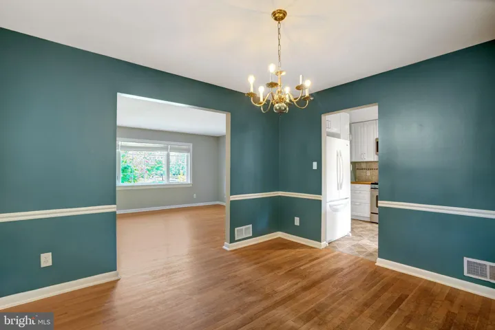 821 N Latham Street, Alexandria, VA 22304