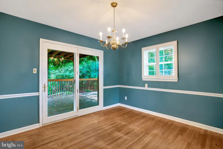 821 N Latham Street, Alexandria, VA 22304