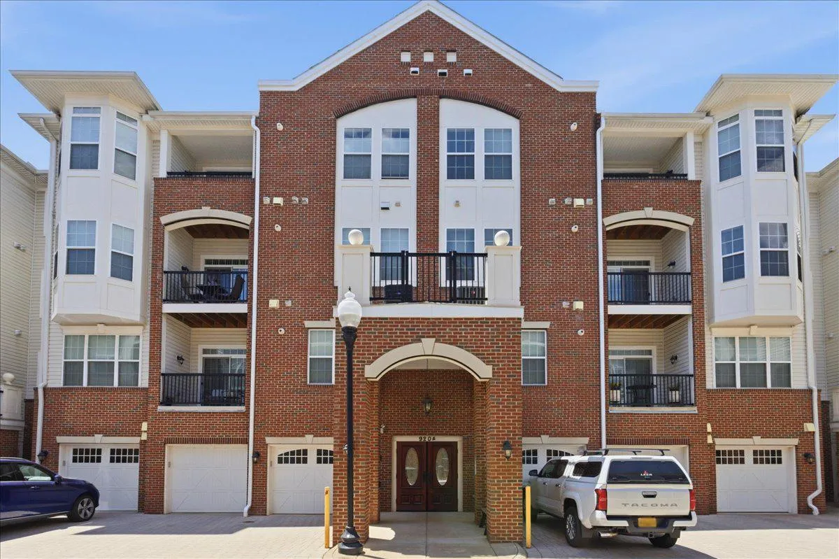 9204 CHARLESTON DRIVE, Manassas, VA 20110