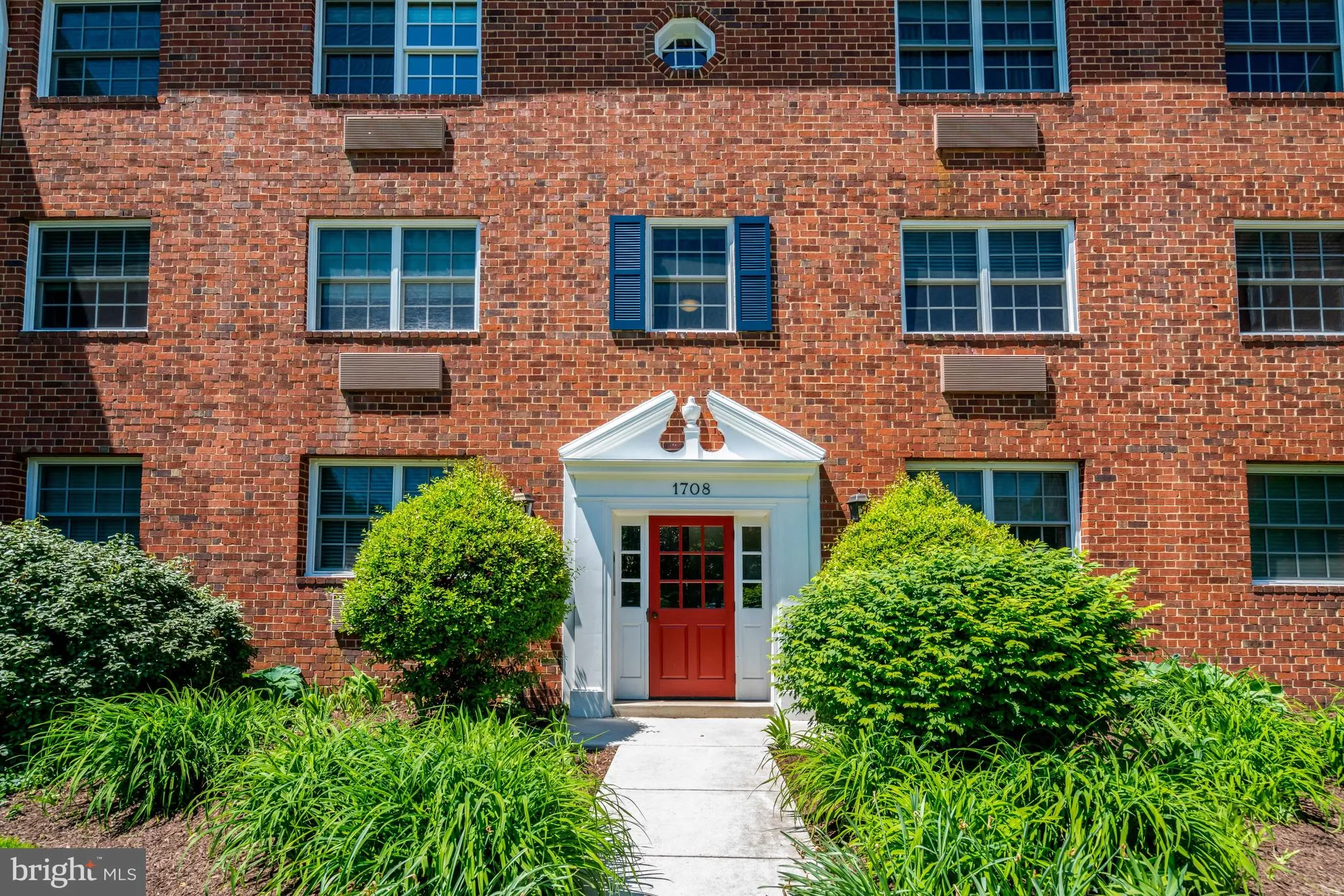 1708 ABINGDON DRIVE, Alexandria, VA 22314