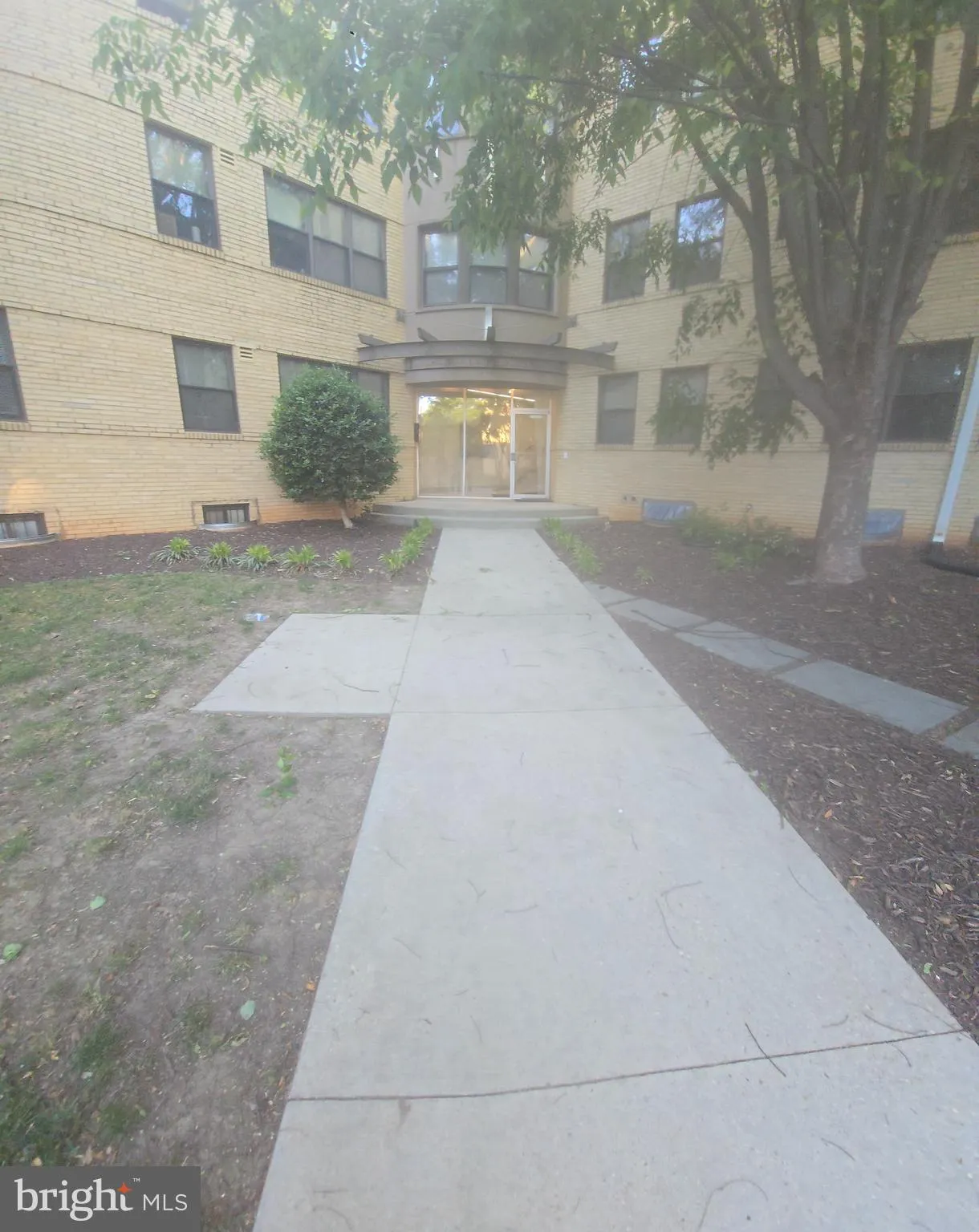210 OAKWOOD STREET, Washington, DC 20032