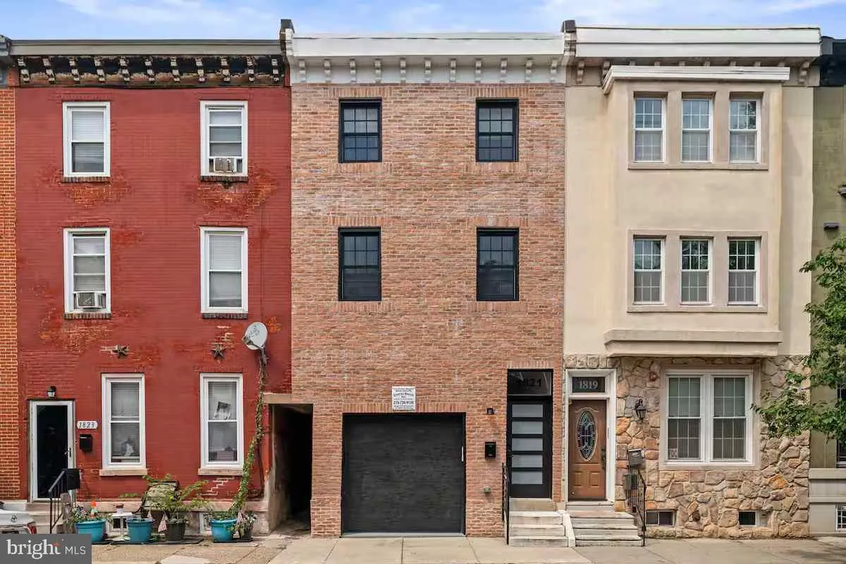 1821 CHRISTIAN STREET, Philadelphia, Pennsylvania 19146 For Sale