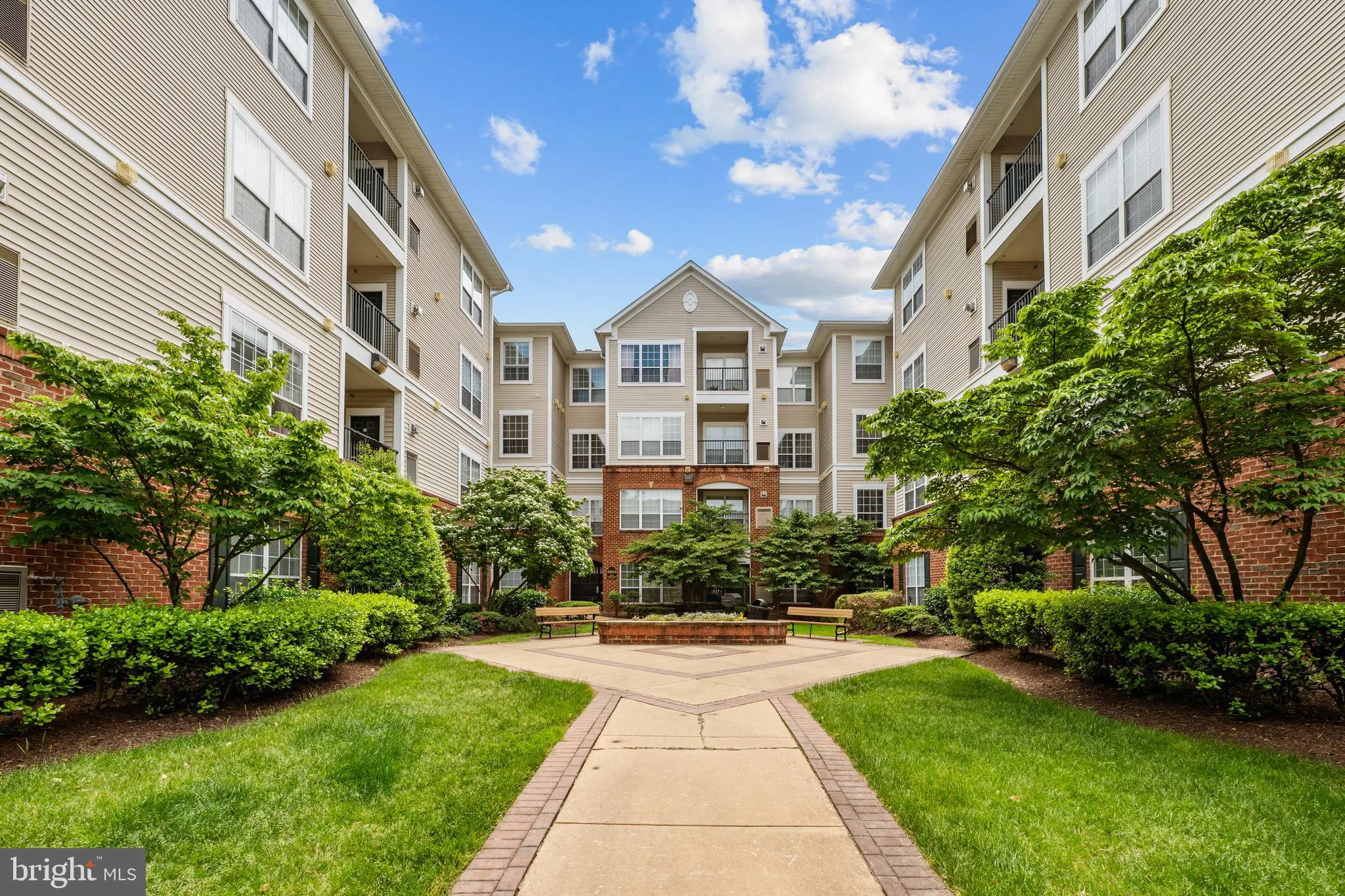 4862 EISENHOWER AVENUE, Alexandria, VA 22304