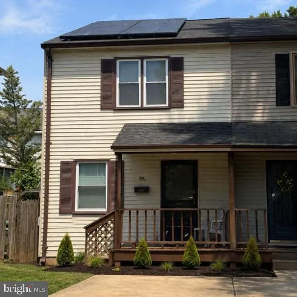 9 LEADBEATER STREET, Alexandria, VA 22305