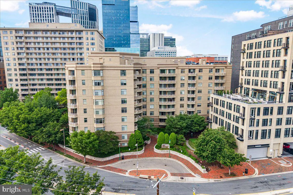 7111 WOODMONT AVENUE, Bethesda, MD 20815