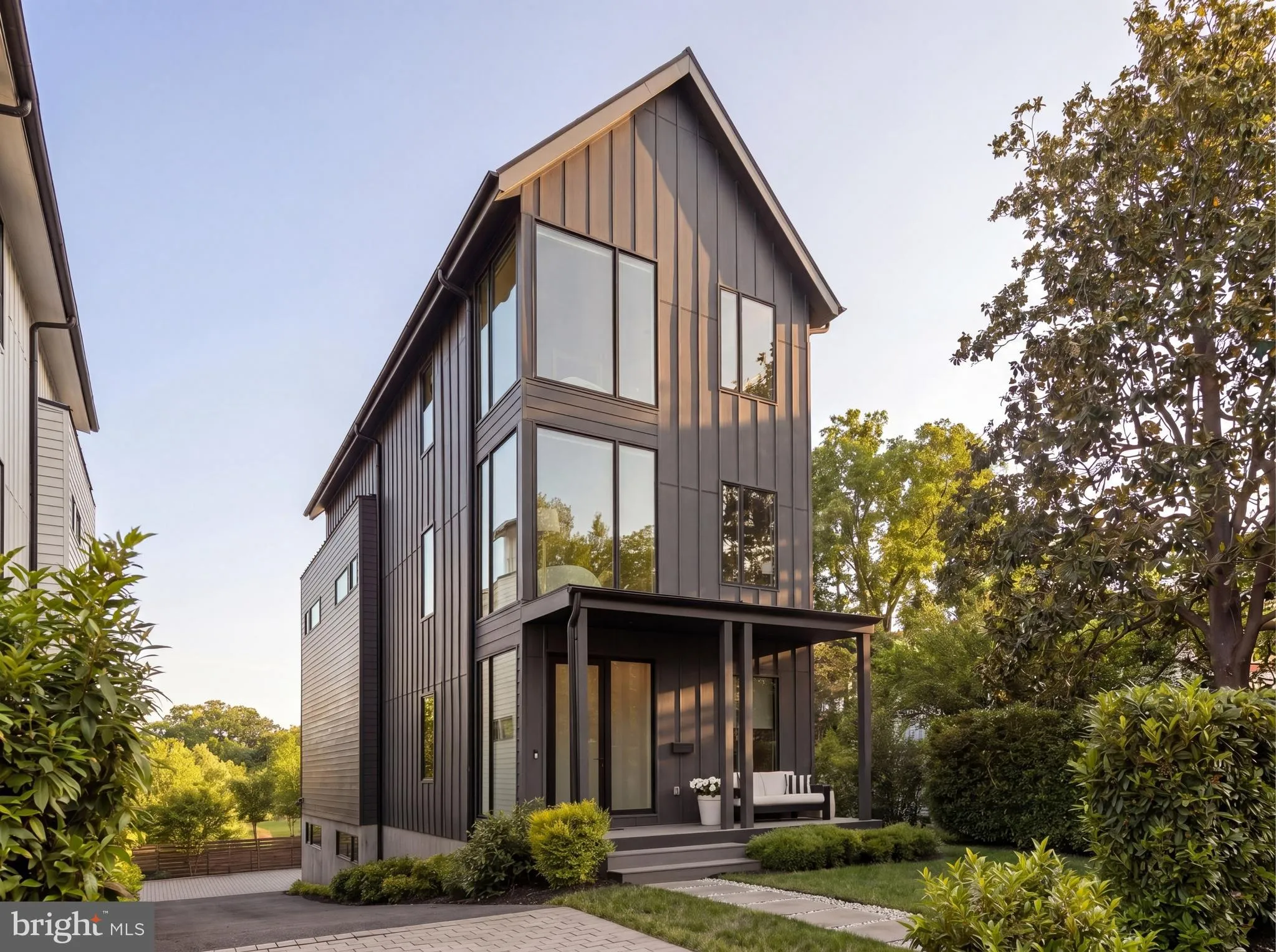 1522 FOXHALL ROAD, Washington, DC 20007