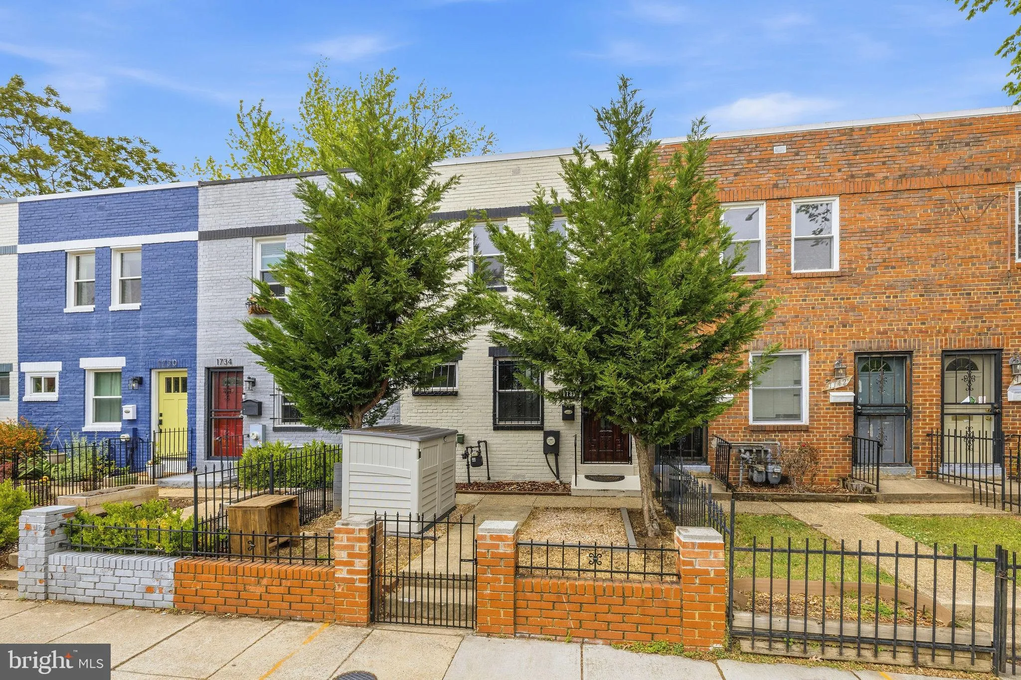 1738 GALES STREET, Washington, DC 20002