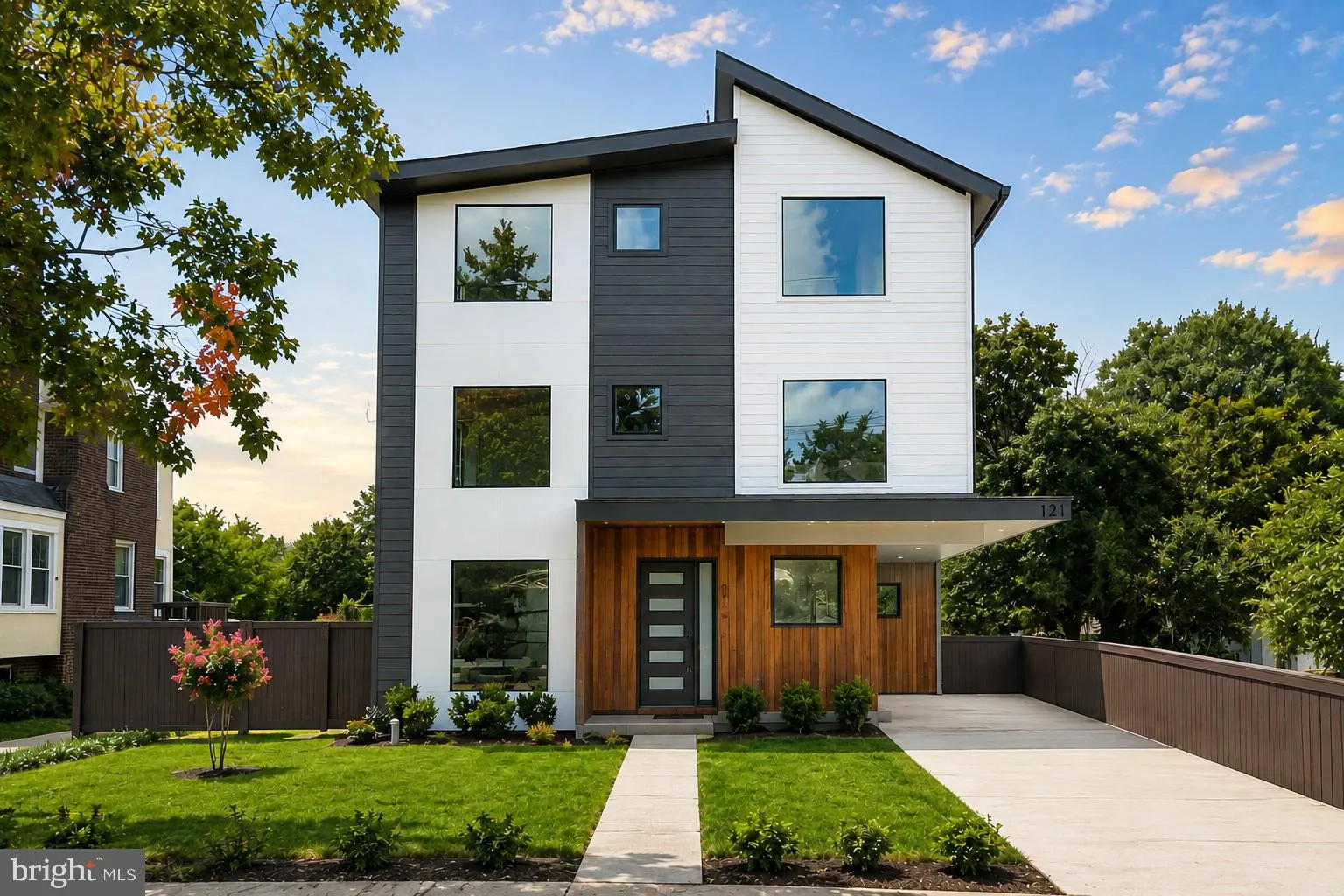 3916 13TH STREET, Washington, DC 20017