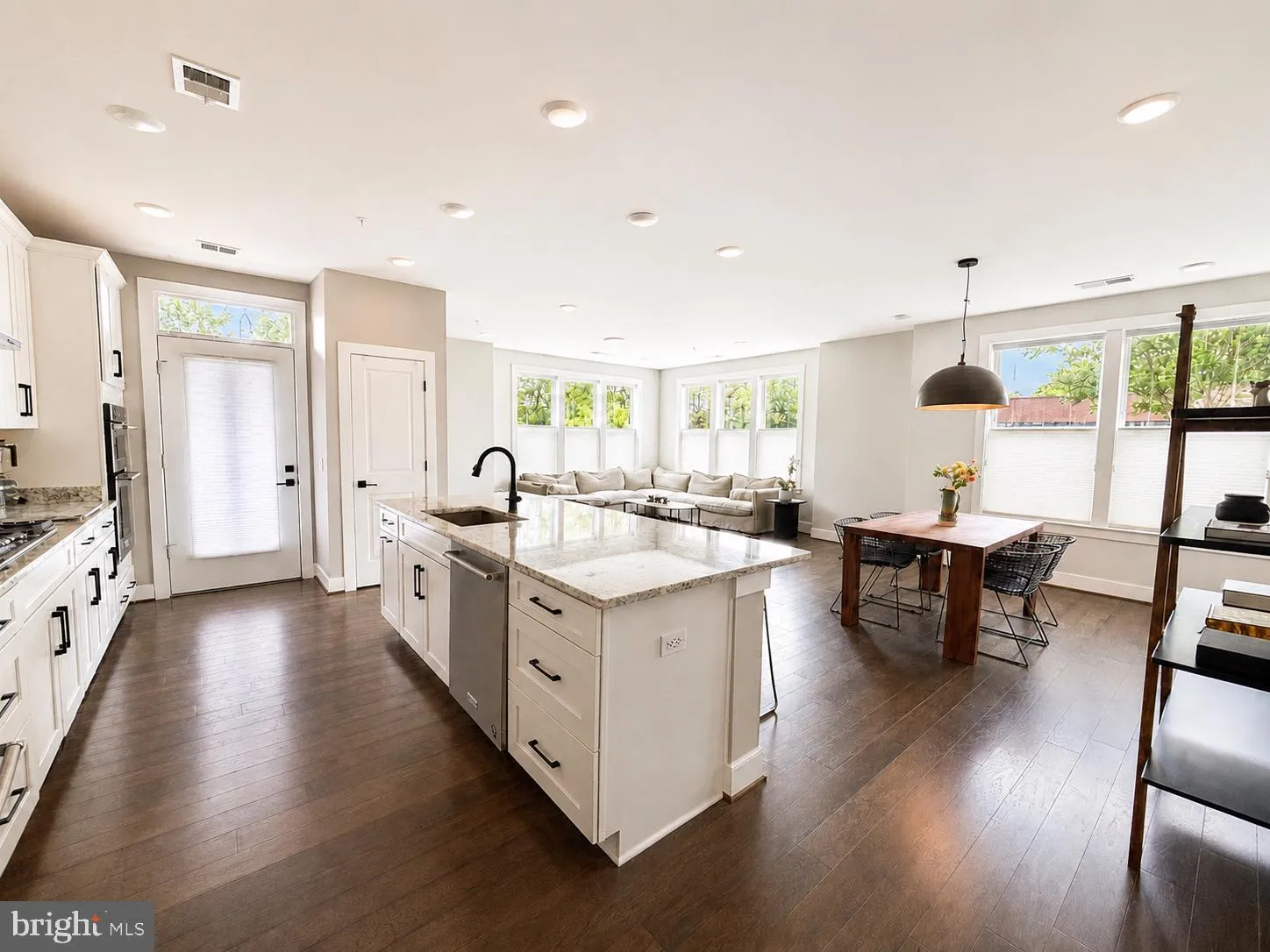 11200 RESTON STATION BOULEVARD, Reston, VA 20190